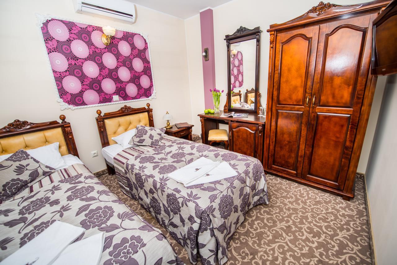 Hotel & Restauracja Gniecki Hrubieszow Habitación foto